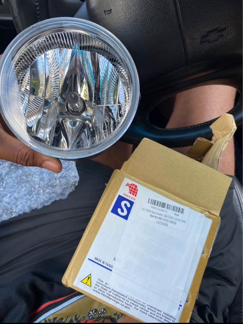 2004 Grand cherokee fog lights
