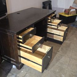 FREE FREE DARK OFFICE DESK FREE F