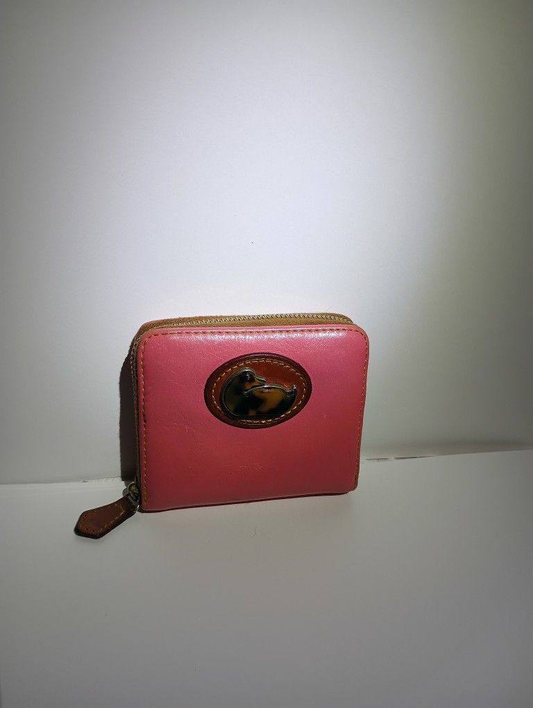 Vintage Dooney & Bourke Coral Wallet