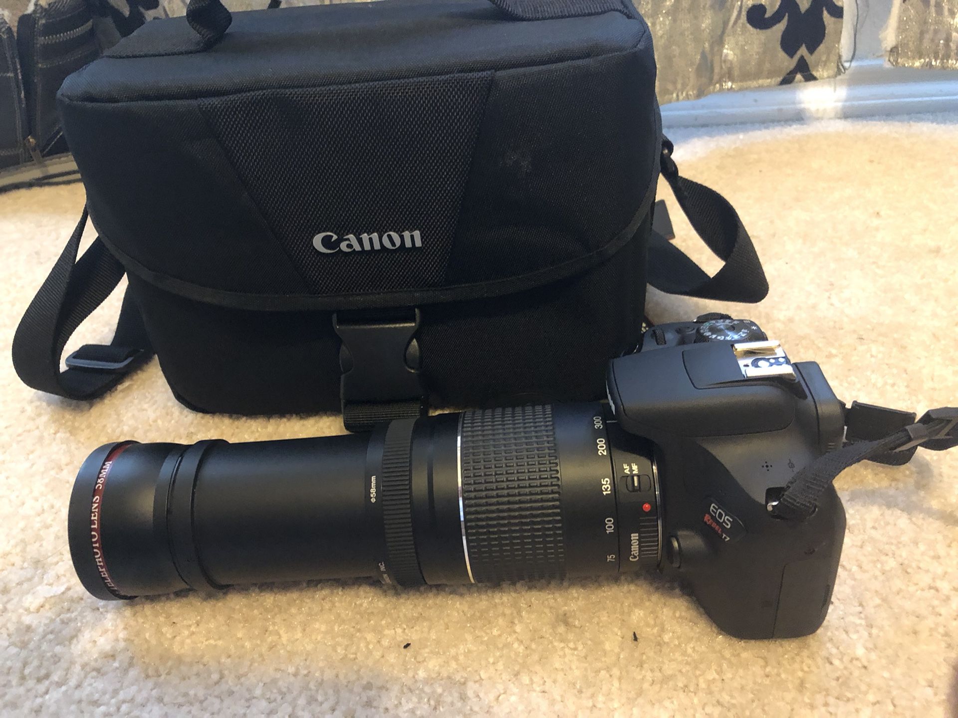 Wifi Canon Camera T7 With Zoom lens And Extension