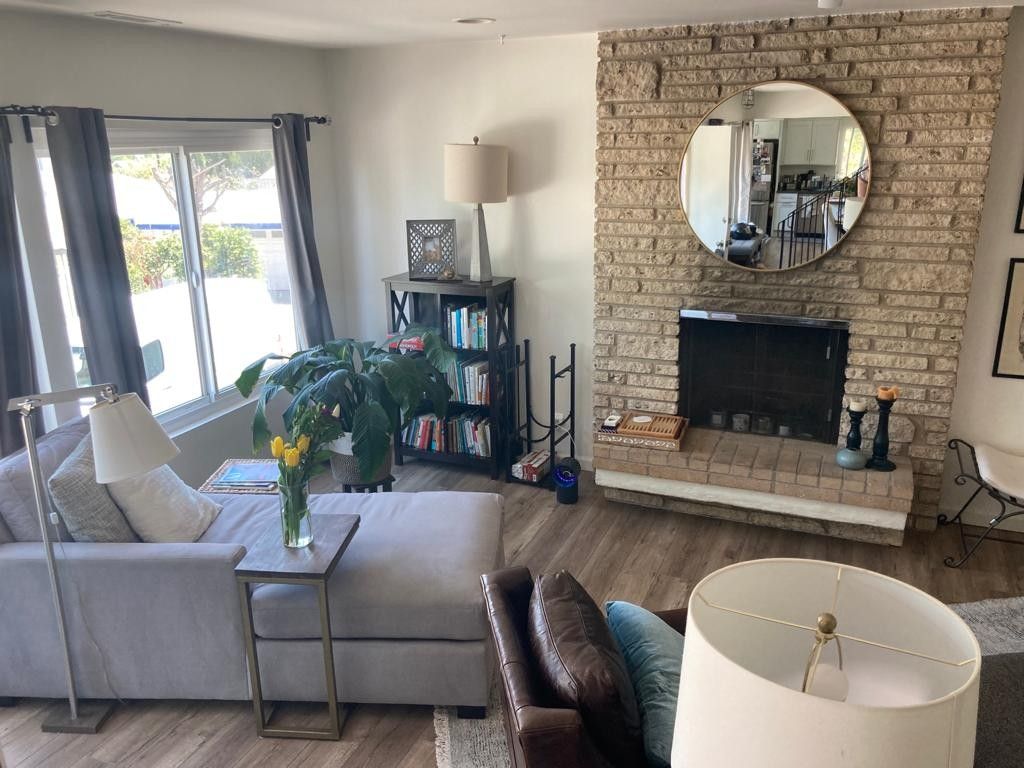 Used Furniture In Excellent Condition