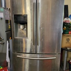 Free Samsung Refrigerator, Bad Blower Motor