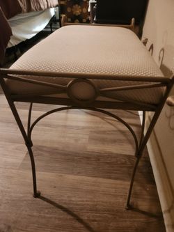 Dressing Bench