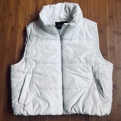 Ambiance White Cropped Puffer Vest