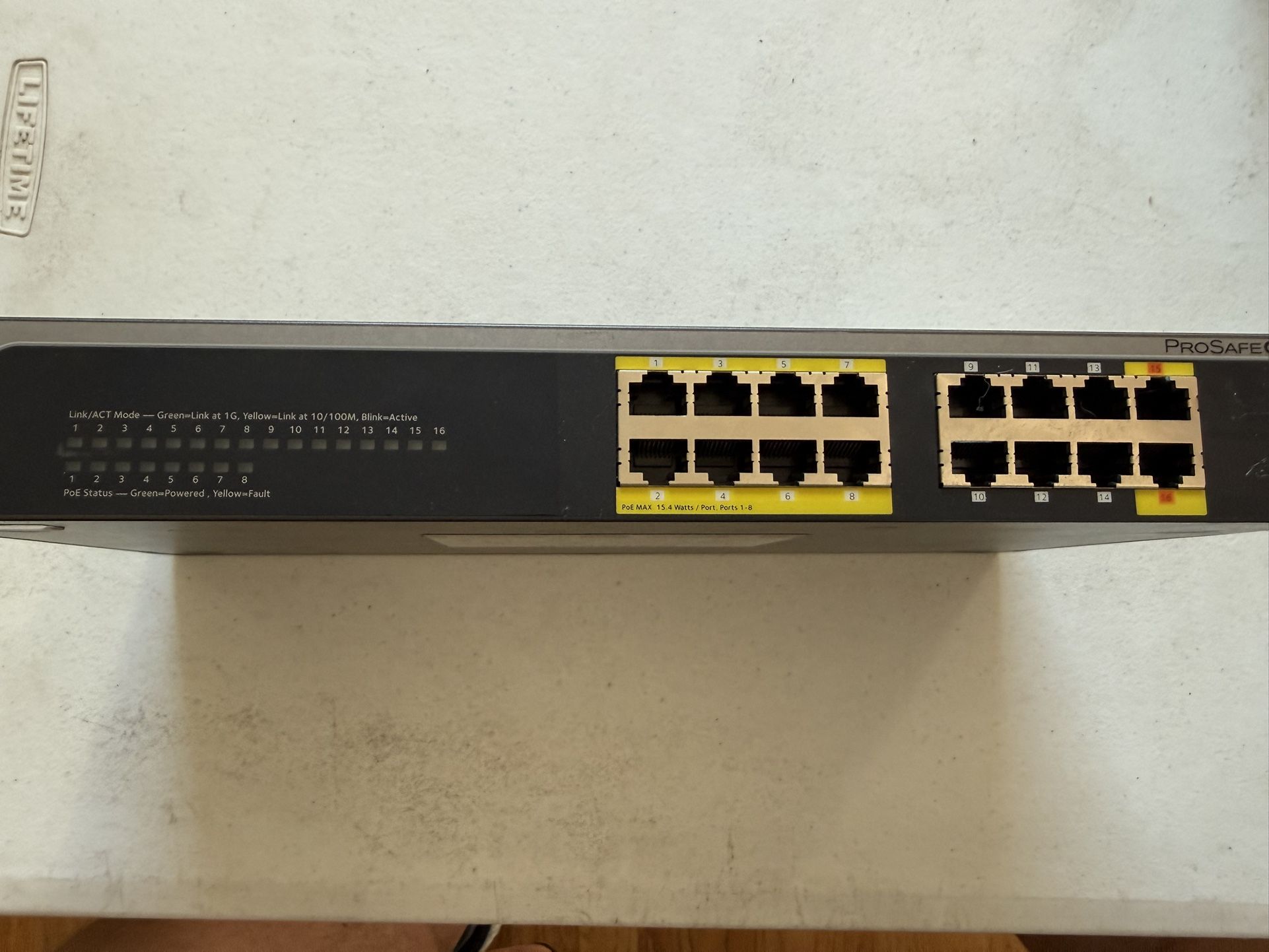 Netgear GS516TP ProSafe 16-Port Gigabit PoE Smart Switch