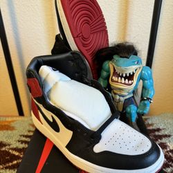 Nike Air Size 9 Jordan 1 Retro High Satin Black Toe Women CD0461-016 DS New