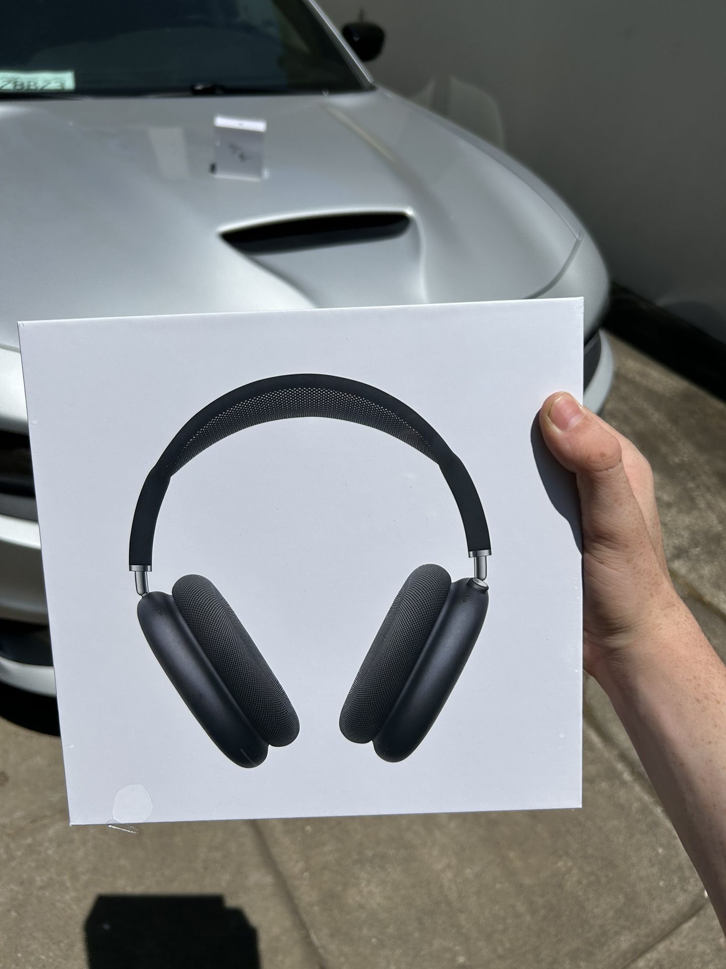 Apple AirPods Max Midnight Purple