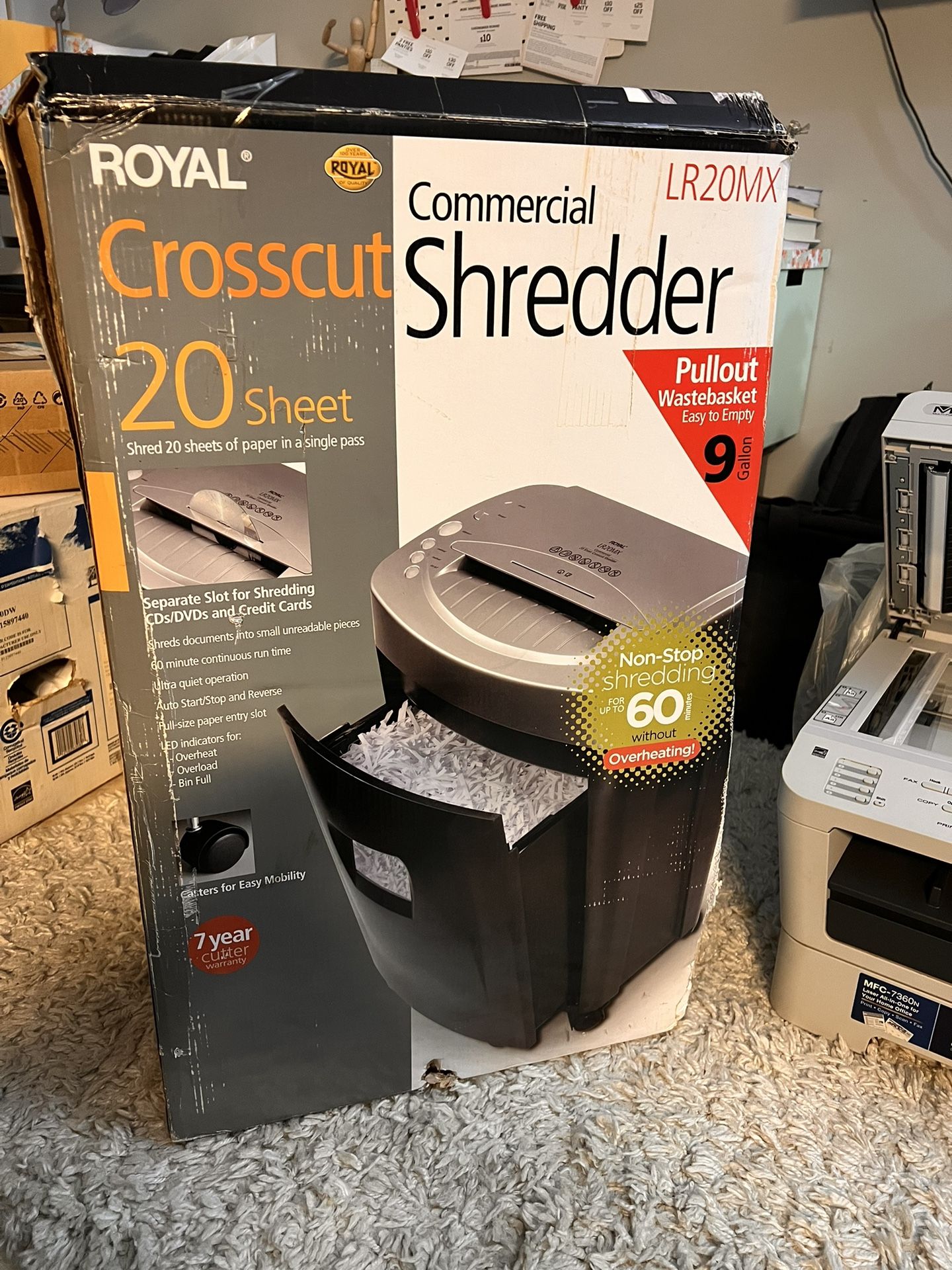 Royal 6020MX 20-sheet Crosscut Shredder