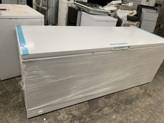 Frigidaire chest freezer in white new open box 25 cubic ft