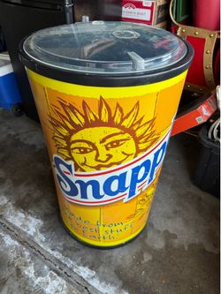 Portable Barrel Beverage Cooler / Merchandiser with Lid and Casters