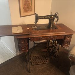 1909 singer pedal sewing machine