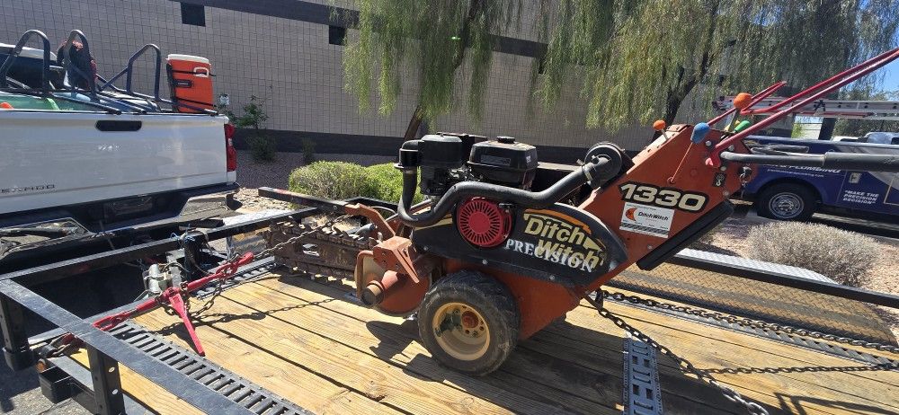 Trencher  Ditch Witch Self Propeller 