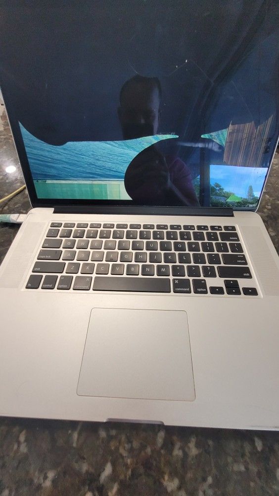 Macbook Pro A1398 