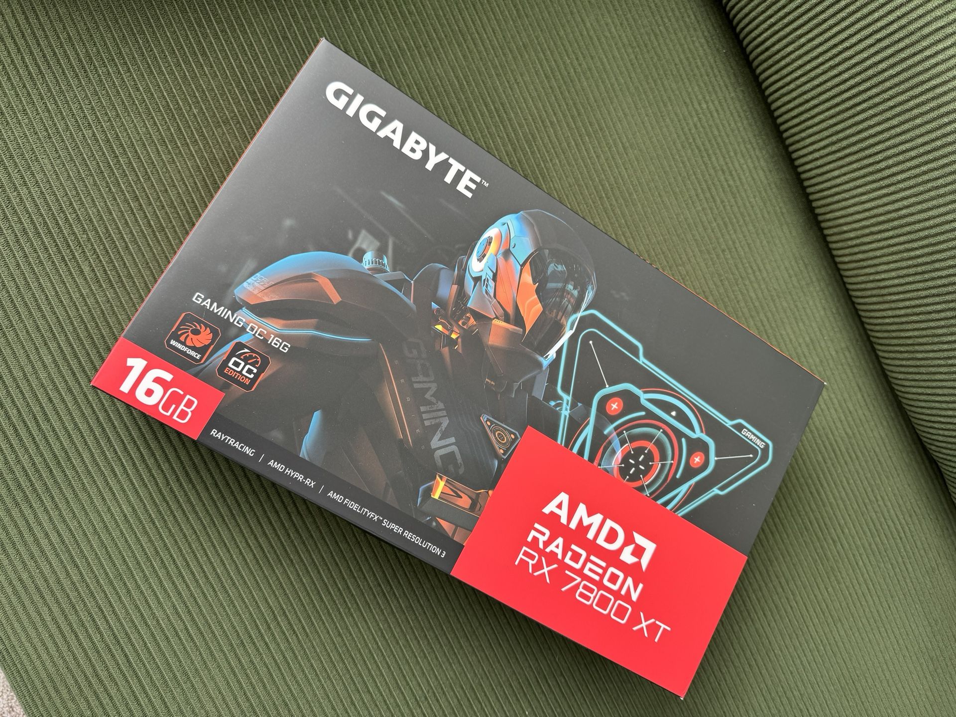 NEW AMD Radeon RX 7800 XT
