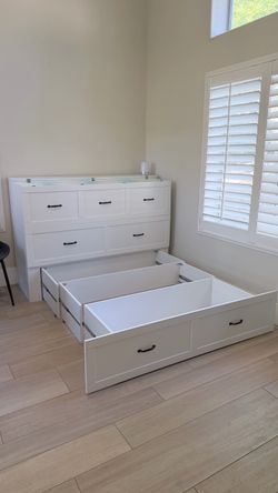 Queen-size Murphy Bed with Mattress