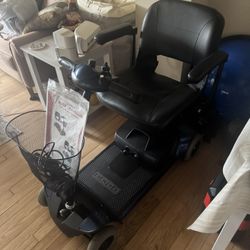Gogo Elite Traveler, Four Wheel Scooter