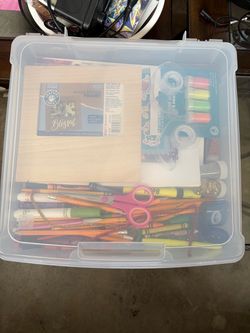 Mixed Arts and Crafts Supply Lot