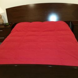 Dania Queen Bed With Side Nightstands And Mattress 