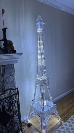 Eiffel Tower Floor Lamp for Sale in Garden City P NY OfferUp