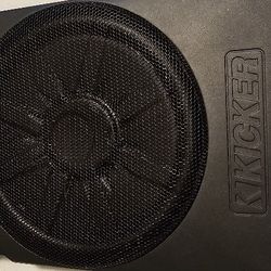 Kicker Hideaway 10" Compact Powered Subwoofer 