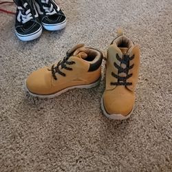 Size 9c Boys Fake Timberlands