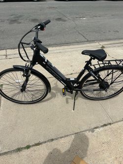 Pedal Assist E-Bike w Throttle
