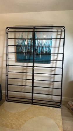 Queen metal box spring