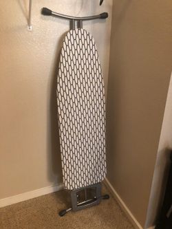 Iron bord and iron