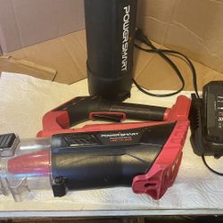 Powersmart Leaf blower with batterys