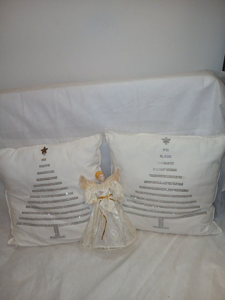 Xmass Pillows And  Doll 