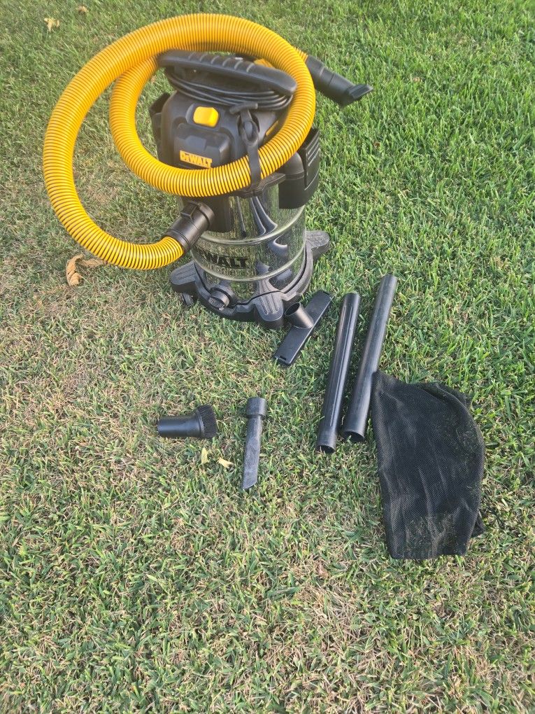Dewalt Vacuum