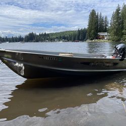 12ft Lund A-12 w / Yamaha 9.9hp Outboard 