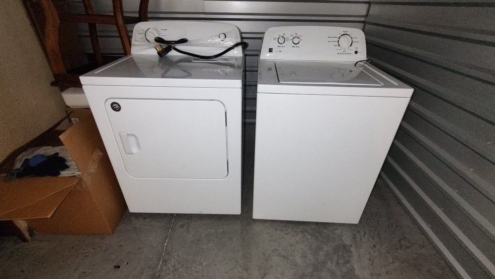 2018 Kenmore Electric Washer And Dryer