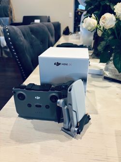 Open box DJI mini 4k