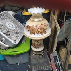 Hurricane Victorian "Gone With The Wind" Lamp