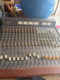 Mixing console