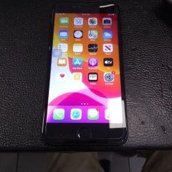 iPhone 7 Plus 32 GB Unlocked/ Desbloqueado