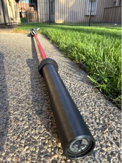 ROGU BELLA CERAKOTE RED BAR FOR 2” WEIGHTS. Magnetic collar locks included $280 firm!