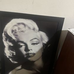 Black And White Marilyn Monroe Picture