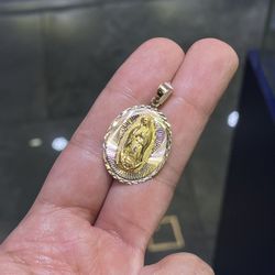 14k Virgin Mary Pendant