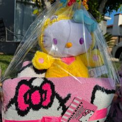 Hello Kitty Easter Baskets 🧺
