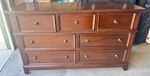 King Bedroom Set