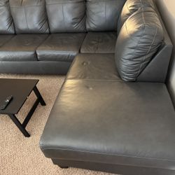 2 pieces Sectional