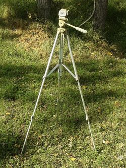 Targus TGT-58TR Tripod With Case