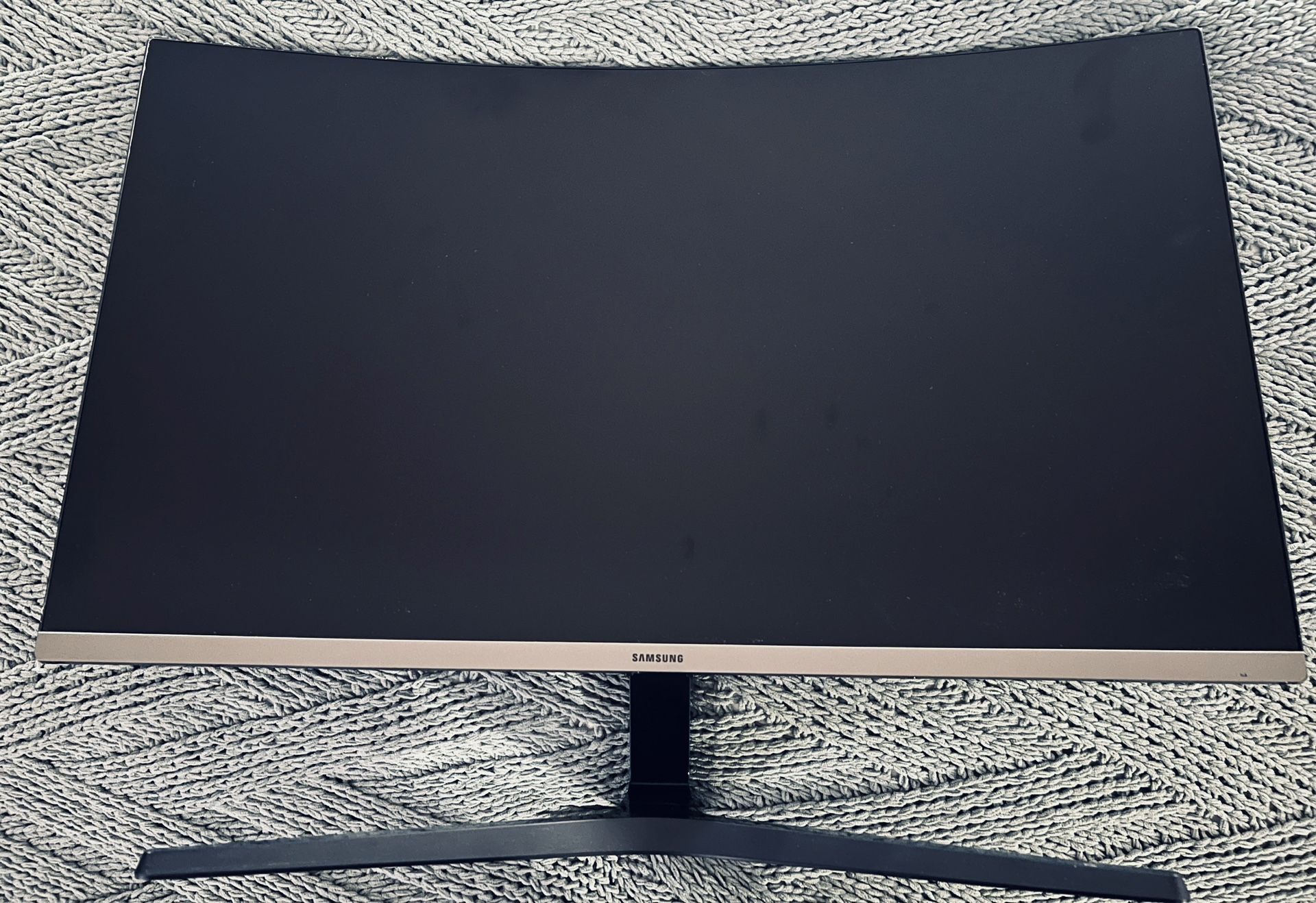 SAMSUNG 32" Class Curved Full HD (1,920 x 1,080) Monitor - LC32R500FHNXZA