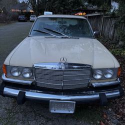 1975 Mercedes Benz Model 116