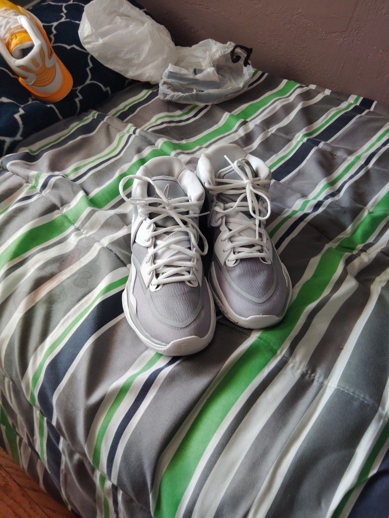 Nike Kyrie Infinity TB Mid Wolf Grey