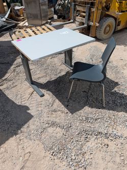$25 desk and chair set