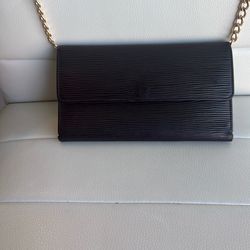 Louis Vuitton Epi International