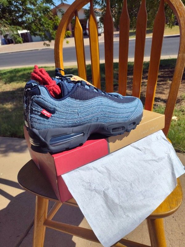 Levi's x Air Max 95 OG 'Obsidian
